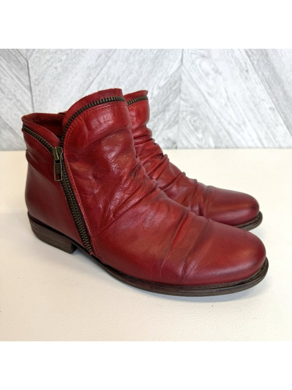 Miz Mooz Luna Ankle Boots Red Leather Womens Size 8 Side Zip Booties Shoes